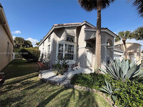 2nd image of 15871 NW 14th Rd