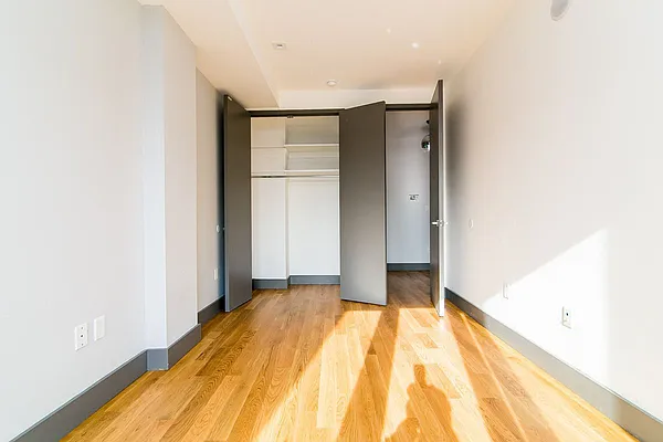 Rented by Nooklyn NYC LLC | media 16