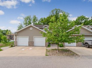 239 38th Street Dr SE APT 3, Cedar Rapids, IA 52403