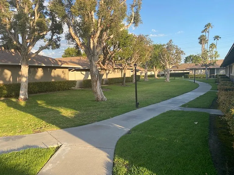 8041 Worthy Dr — Photo 12