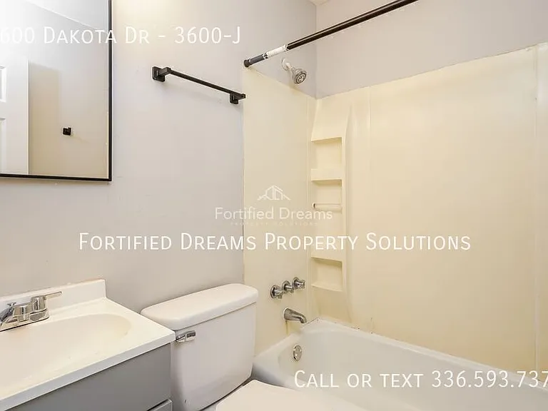 3600 Dakota Dr #J — Photo 13