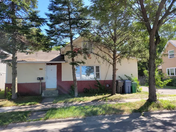 36 18th Ave NE, Minneapolis, MN 55418