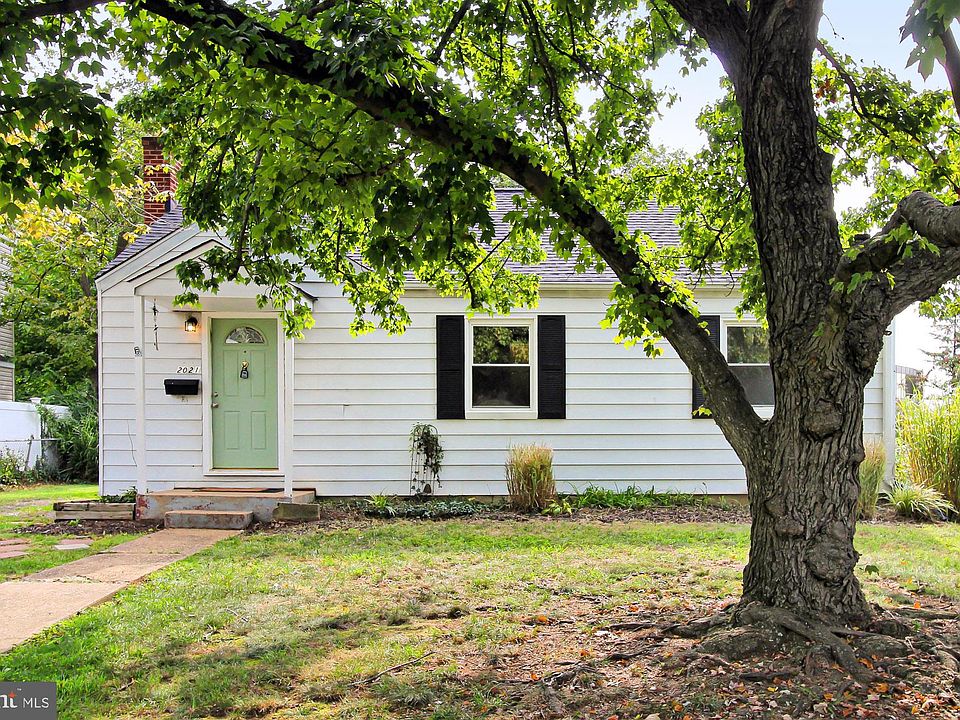 1st image of 2021 Edgar Ct