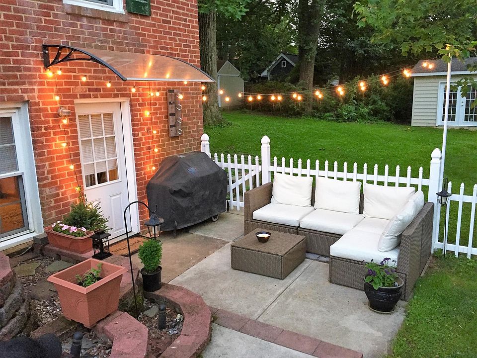 Patio outside apartment extrance