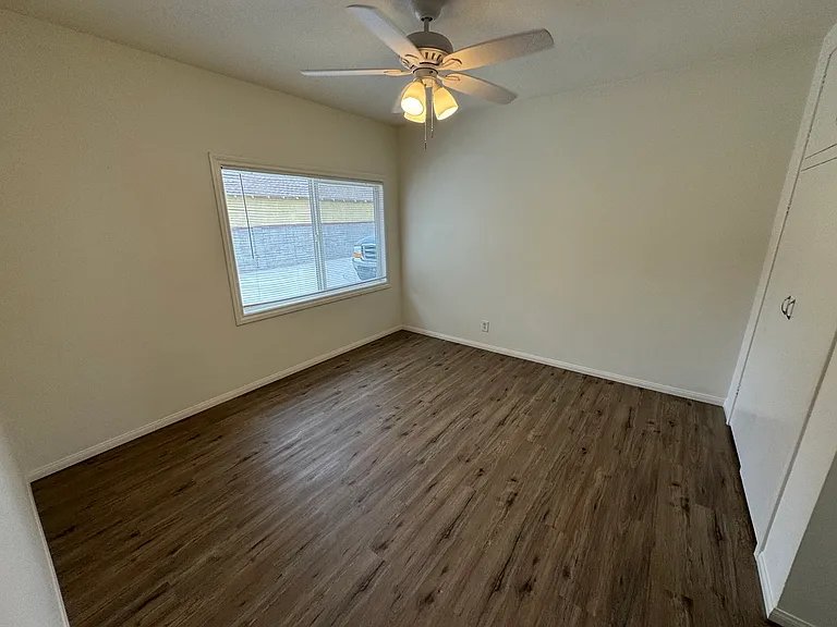 2014 N Parish Pl #2018 — Photo 33