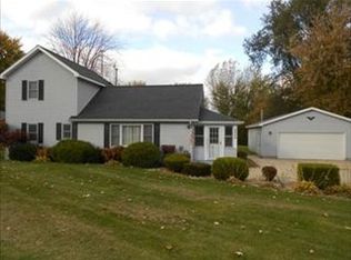 2949 E Ashby Rd, Midland, MI 48640