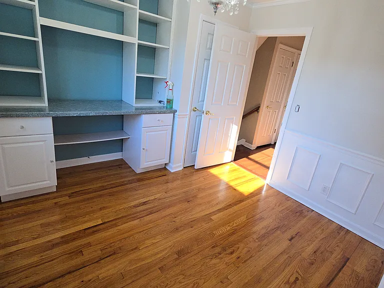 827 Savitt Pl — Photo 12