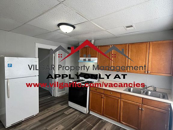 2nd image of 3828 Alder St #2F