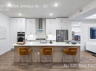 900 Barton Springs Rd #B2, Austin, TX 78704