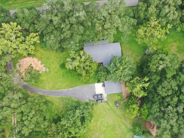 165 Oakland Dr, Quincy, FL 32351