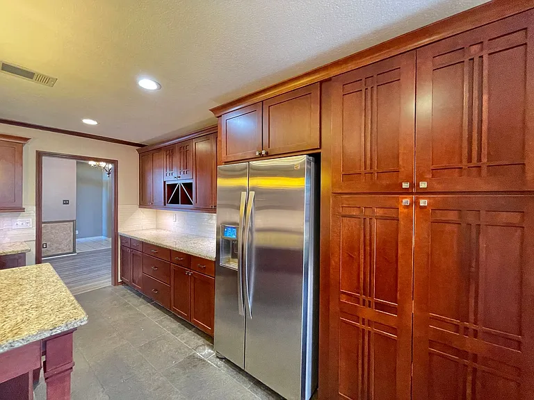 2404 Southport Dr — Photo 11