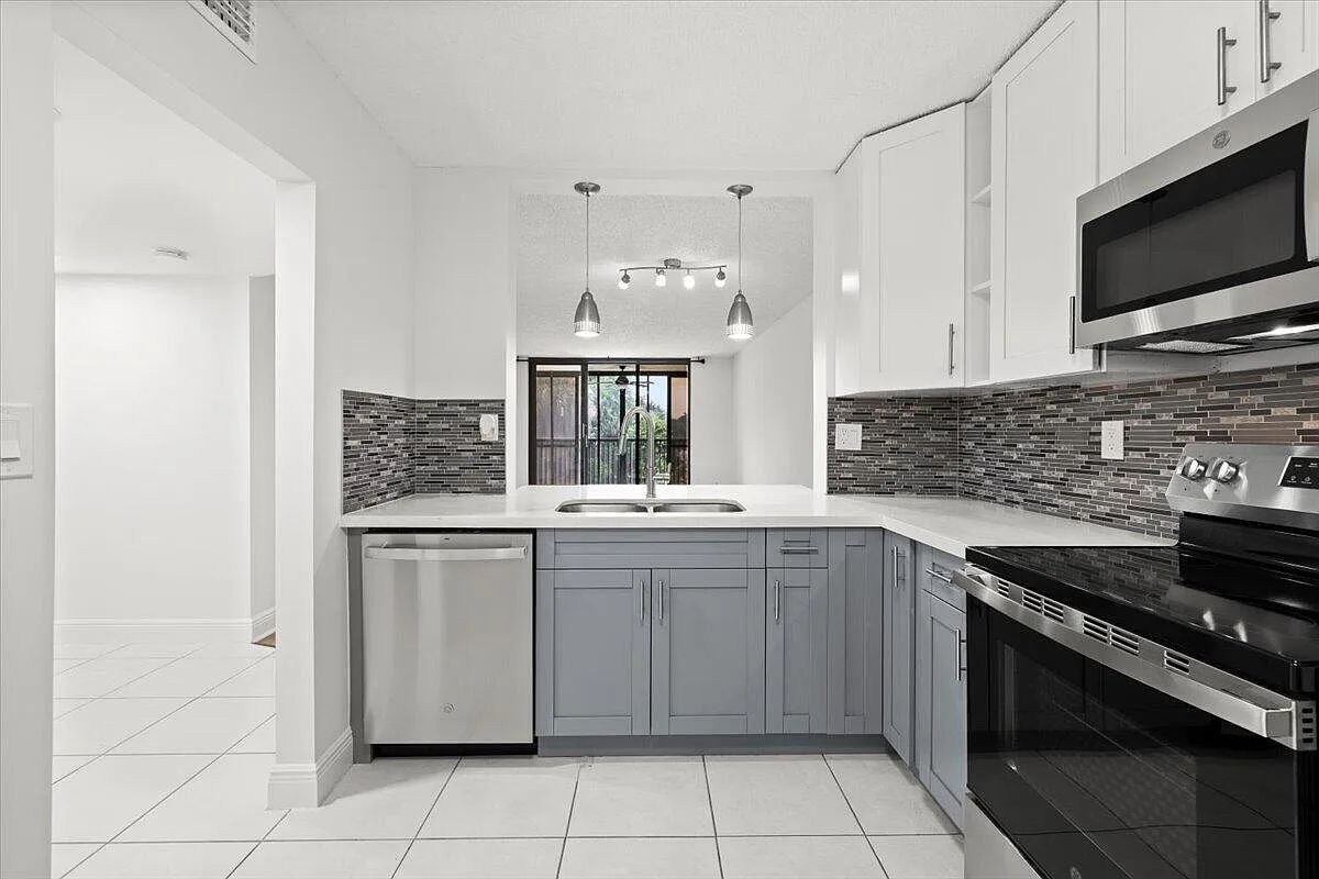 Tradewinds B — Photo 3