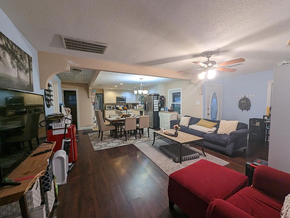 1st image of 7334 Oak Hill Dr