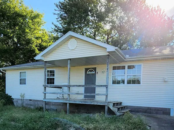 318 Elm St, Washburn, MO 65772