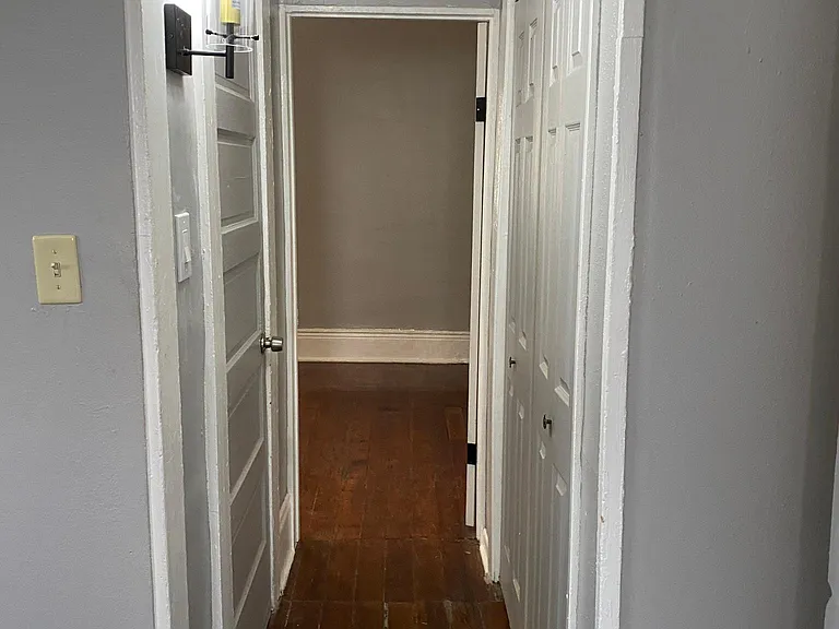 2221 N Prieur St — Photo 17