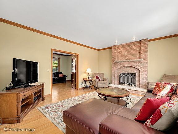 5th image of 157 N Highland Ave