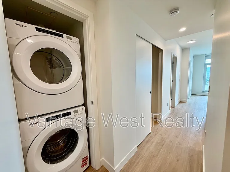 1626 Water St #2403 — Photo 9