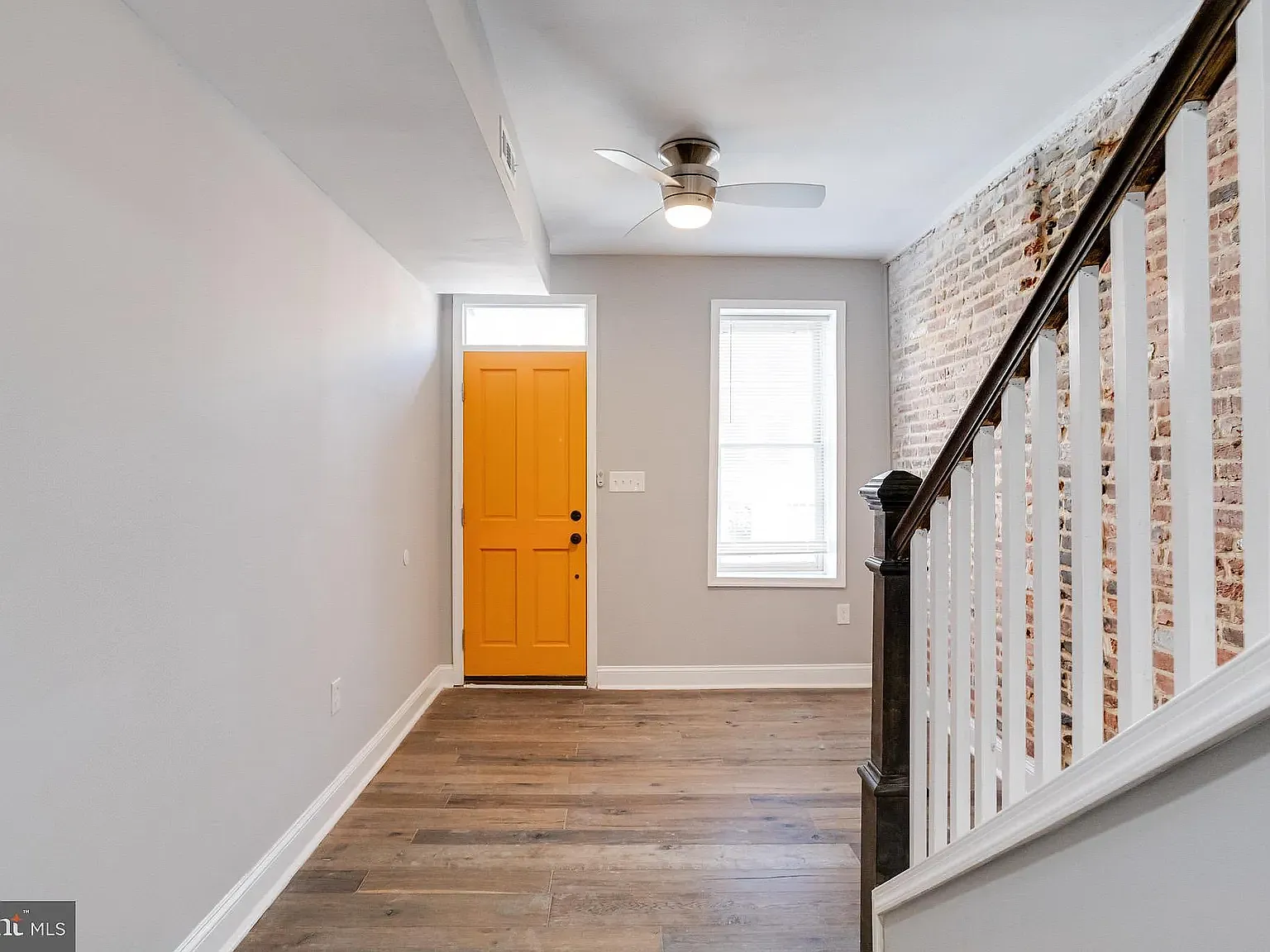 2 bed, 2.5 bath, 1450 sqft, $2,400 — Photo 2