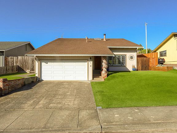 2nd image of 3854 Lissa Dr