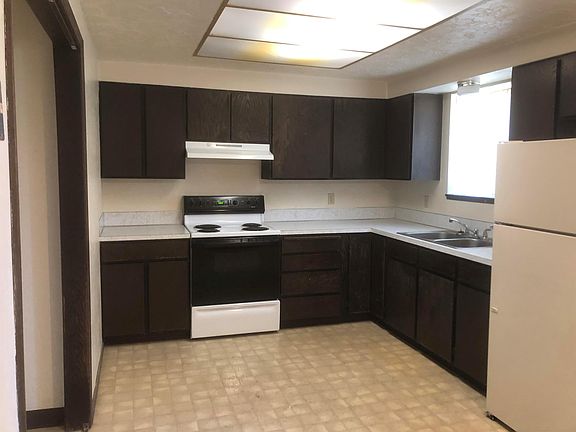 4th image of 674 W Cedar St #2B-1Ba-900Sqft