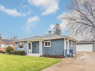 364 E Norman Ln, Wheeling, IL 60090