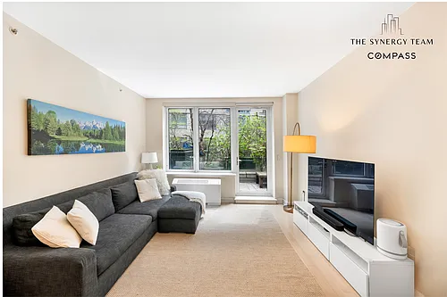 80 Riverside Blvd Photo 1