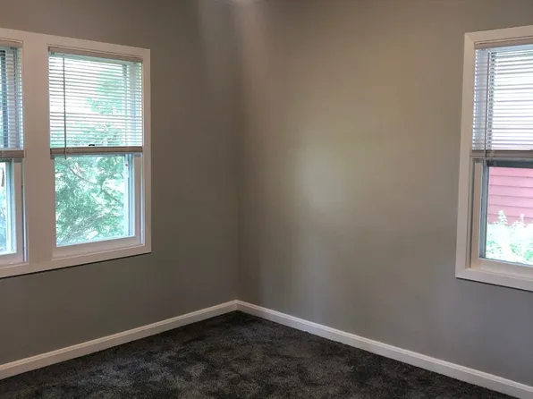 11020 W River Rd, Champlin, MN 55316