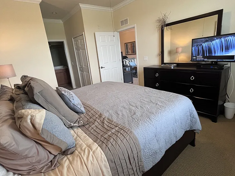 7005 River Hammock Dr #404 — Photo 22