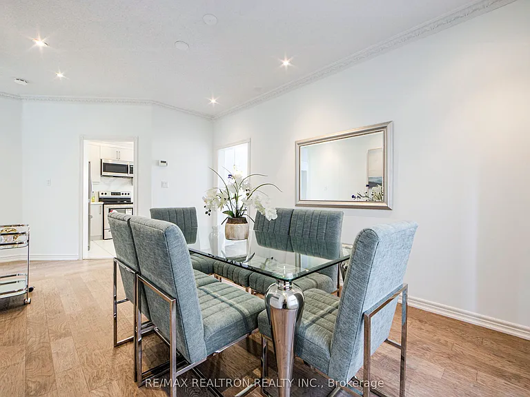 269 Treasure Rd E #UPPER — Photo 8