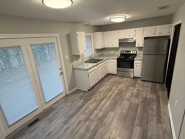 38 Raleigh Ct — Photo 7
