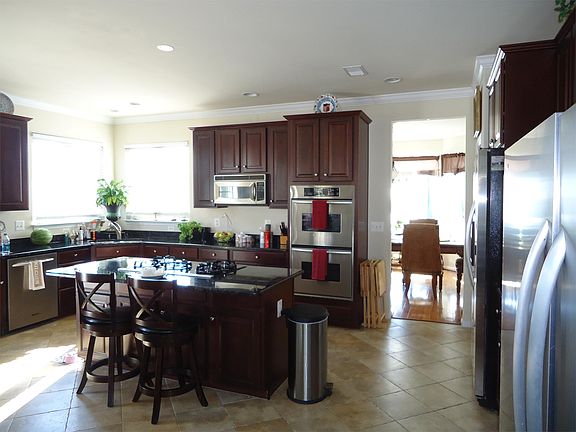 2nd image of 411 Craig Dr