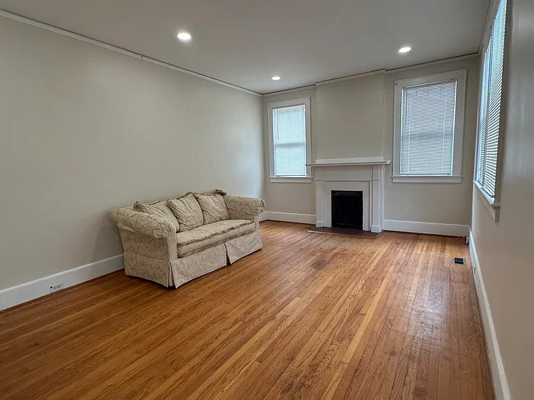 4024 Verner St — Photo 2