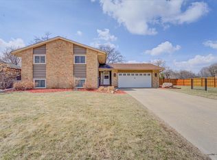 7741 Hampshire Ave N, Brooklyn Park, MN 55445