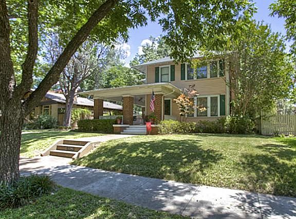 2nd image of 2241 W Magnolia Ave