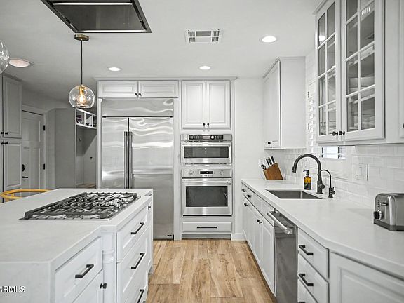 2nd image of 4711 N 33RD Street