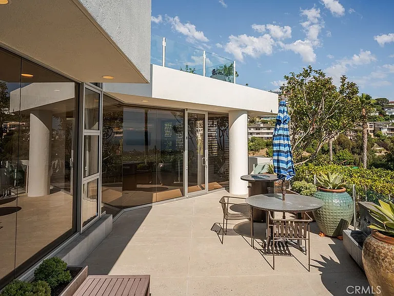 920 Skyline Dr — Photo 27