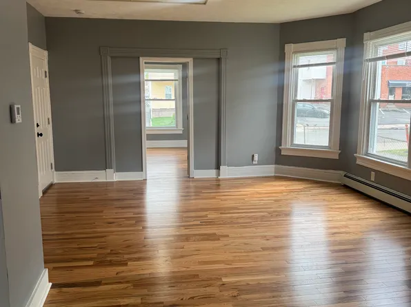 (undisclosed Address), New Britain, CT 06051