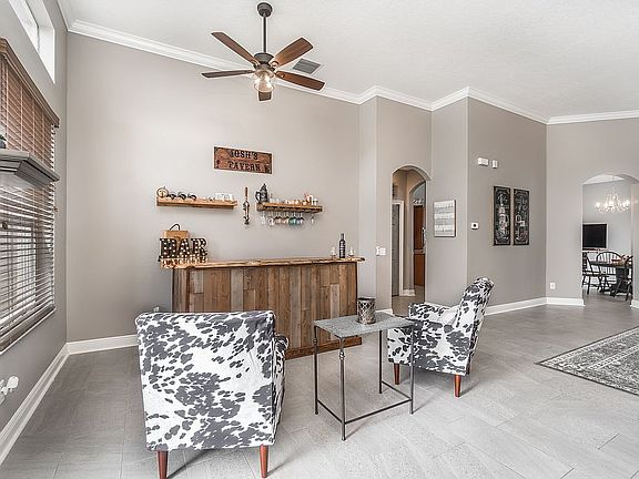4th image of 7403 Wild Oak Ln
