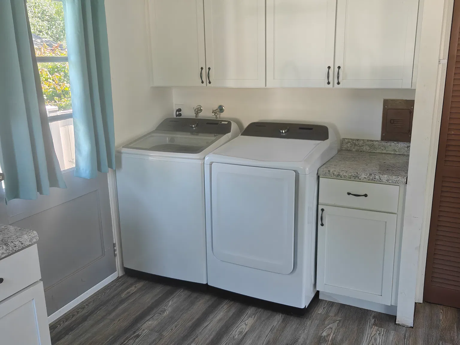 213 Butte Ln, Carpentersville — Photo 3