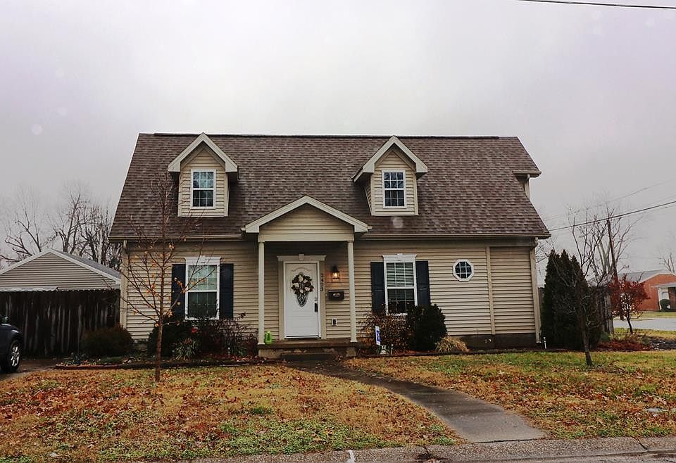 1st image of 2423 Griffith Pl W