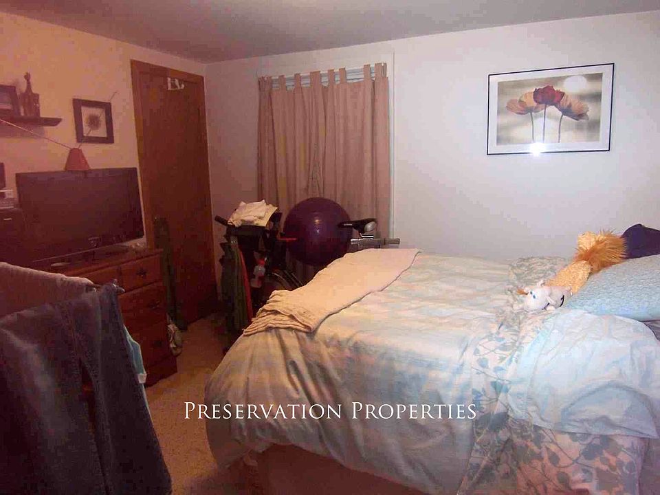2nd image of 607 Washington St #B