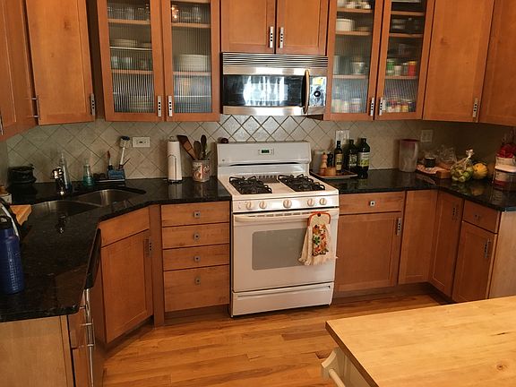 2nd image of 701 W Buena Ave #1A