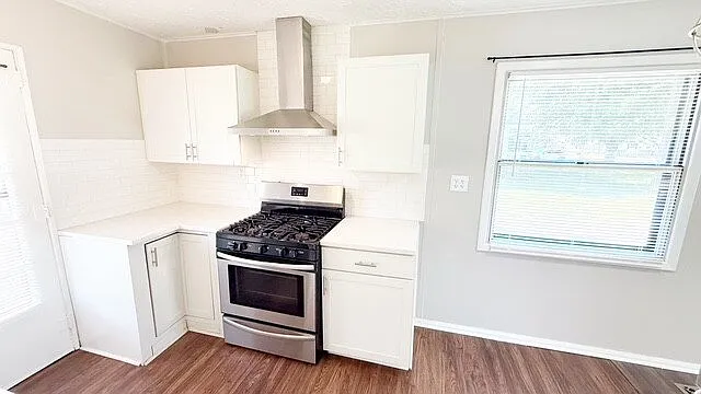 2122 Randall Rd — Photo 7