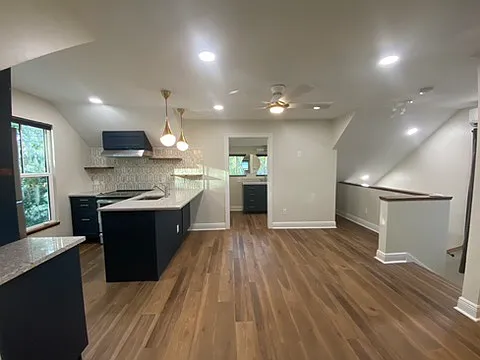 227 N Woodland St — Photo 9