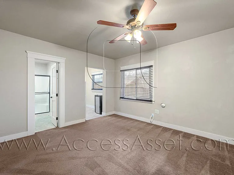 226 E Peck St #3 — Photo 2