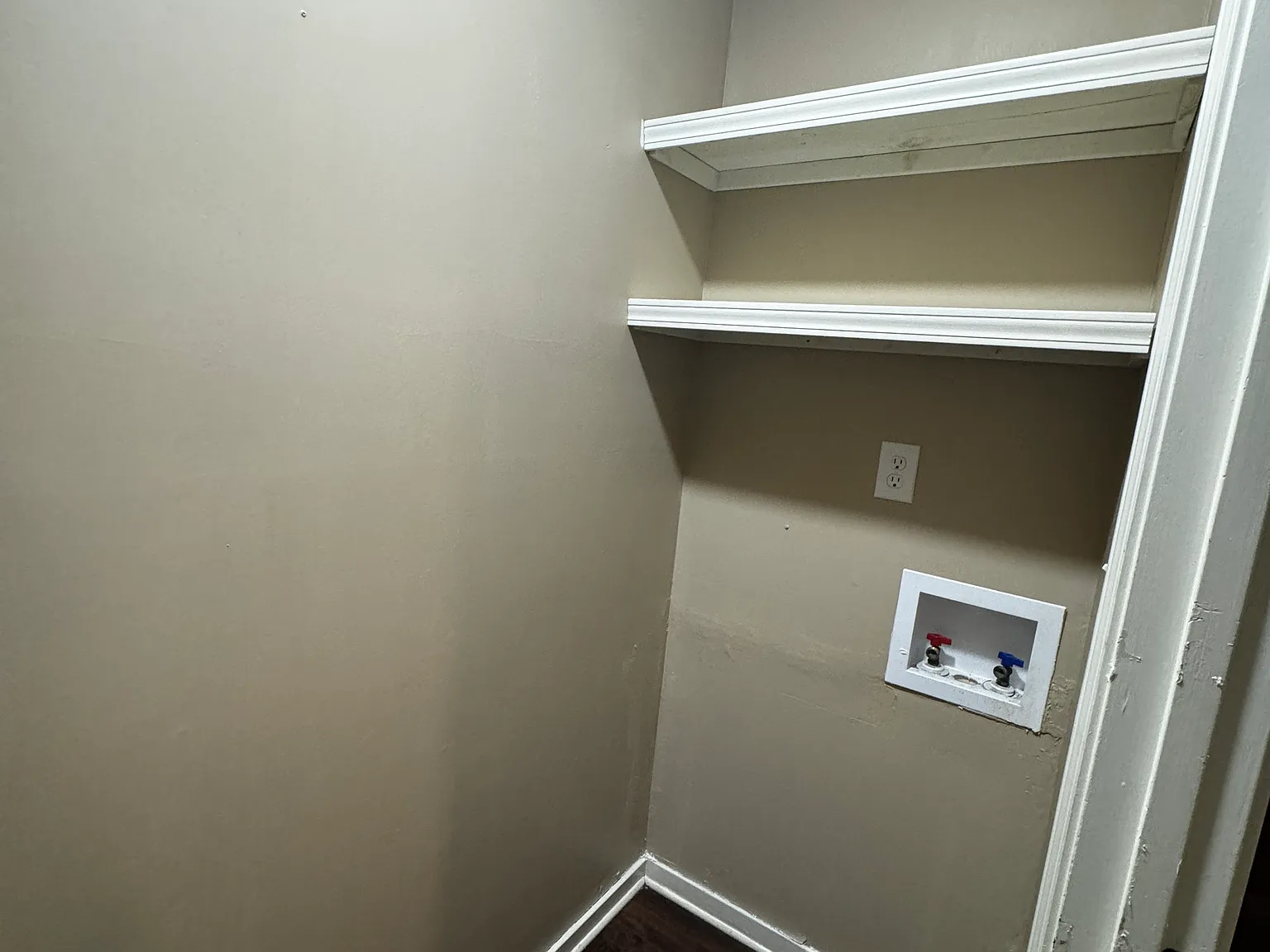 3 bed, 1100 sqft, $1,550 — Photo 4