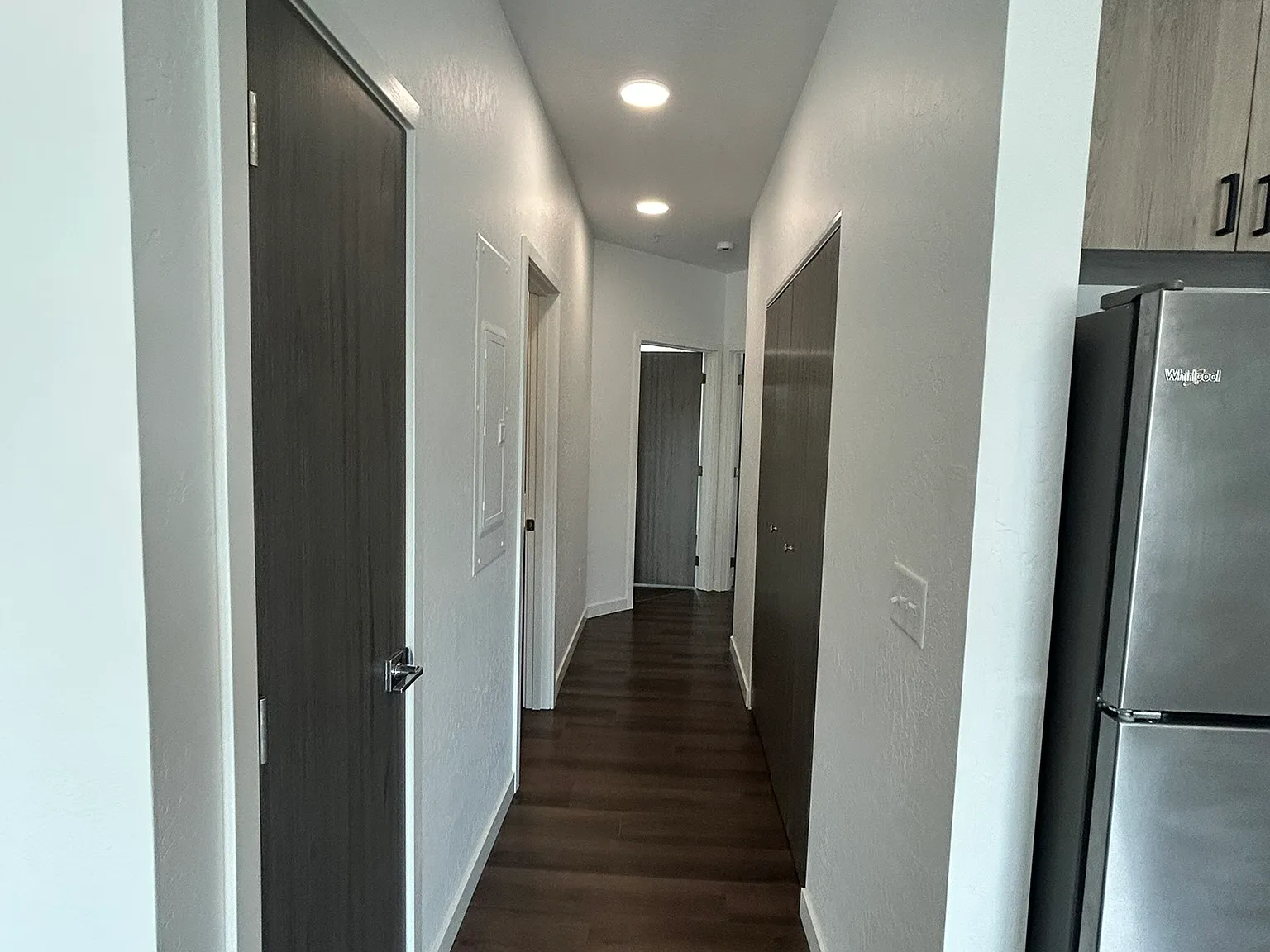 2 bed, 1043 sqft, $1,650 — Photo 2