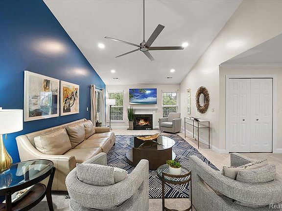 4th image of 3601 Tremonte Cir N