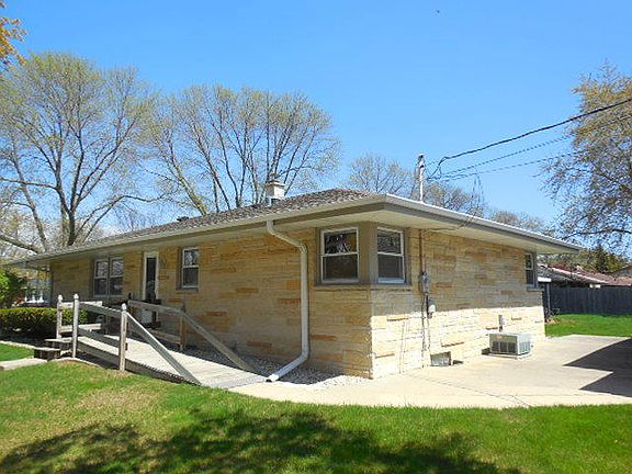 3rd image of 8667 W Grantosa Dr
