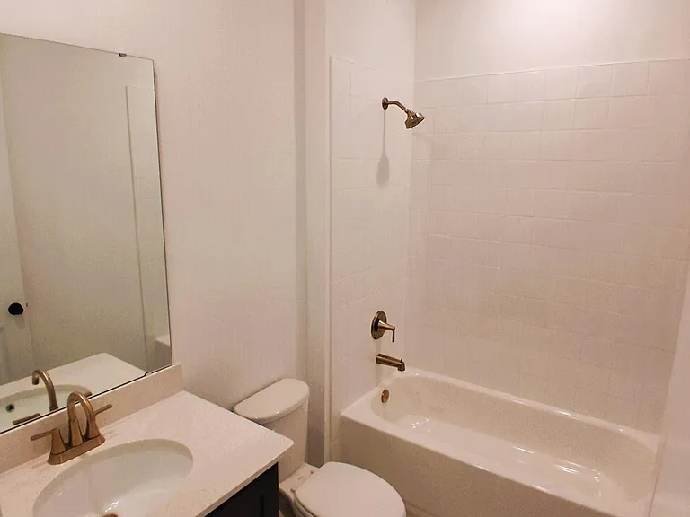 4362 Dockyard Dr — Photo 11